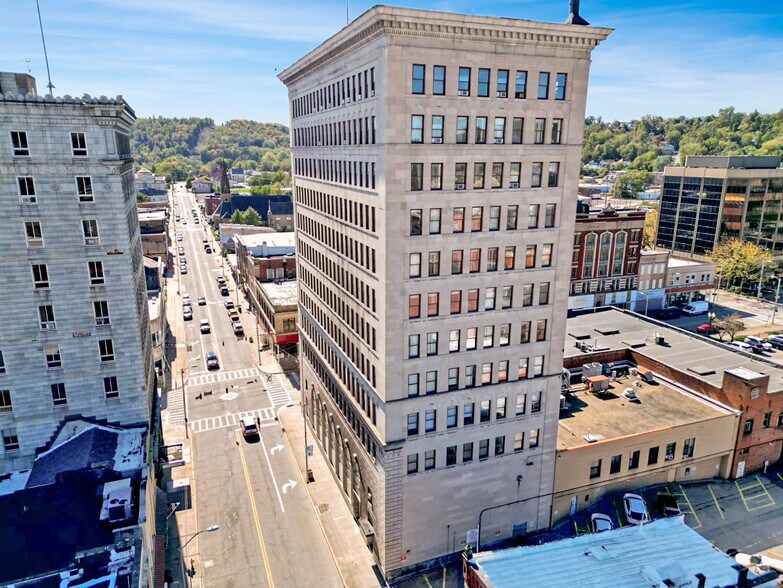 United Group Realties, Inc. Portfolio portefeuille de 3 propriétés à vendre sur LoopNet.ca - Photo du bâtiment - Image 2 de 80