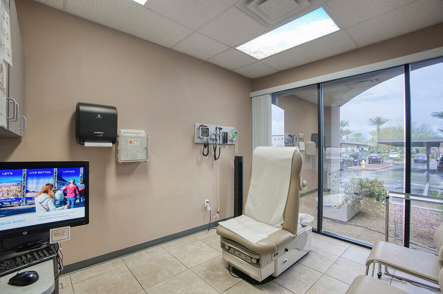 5750 W Thunderbird Rd, Glendale, AZ for lease - Interior Photo - Image 2 of 8