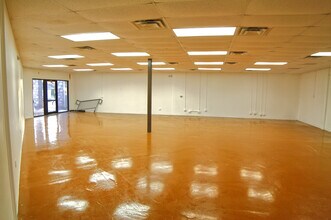 3857 E Southcross Blvd, San Antonio, TX à louer Photo intérieure- Image 2 de 4