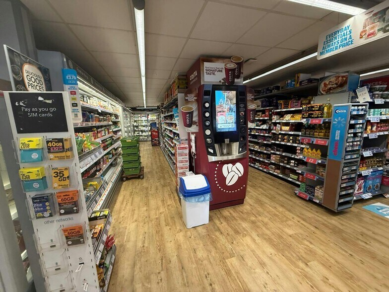 17-19 Booths Hill Rd, Lymm à vendre - Photo du bâtiment - Image 2 de 7