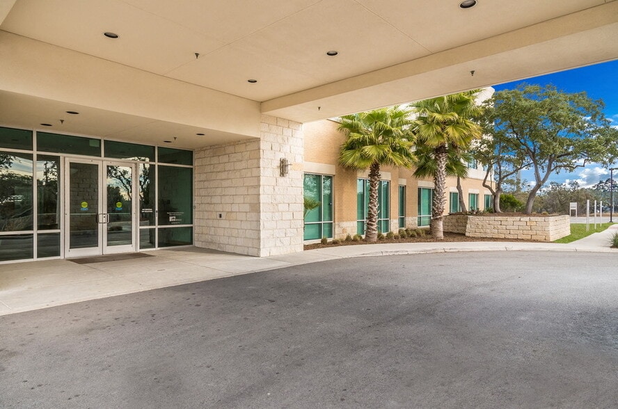 3903 Wiseman Blvd, San Antonio, TX for lease - Building Photo - Image 3 of 5