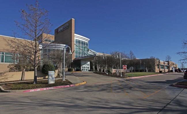 Plus de détails pour 811 W Interstate 20, Arlington, TX - Médical à louer