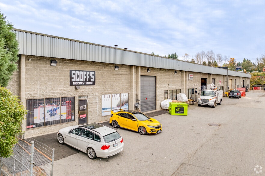 2927 Norland Ave, Burnaby, BC for lease - Building Photo - Image 1 of 2