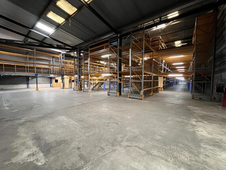 Industrial in La Farlède for lease - Building Photo - Image 3 of 15