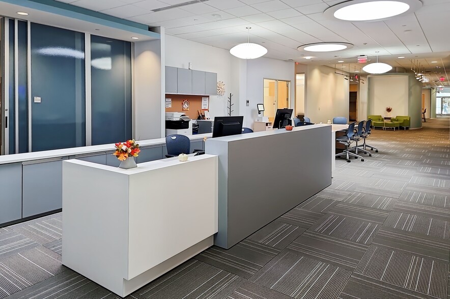 50 Pennwood Pl, Warrendale, PA for lease - Building Photo - Image 2 of 7