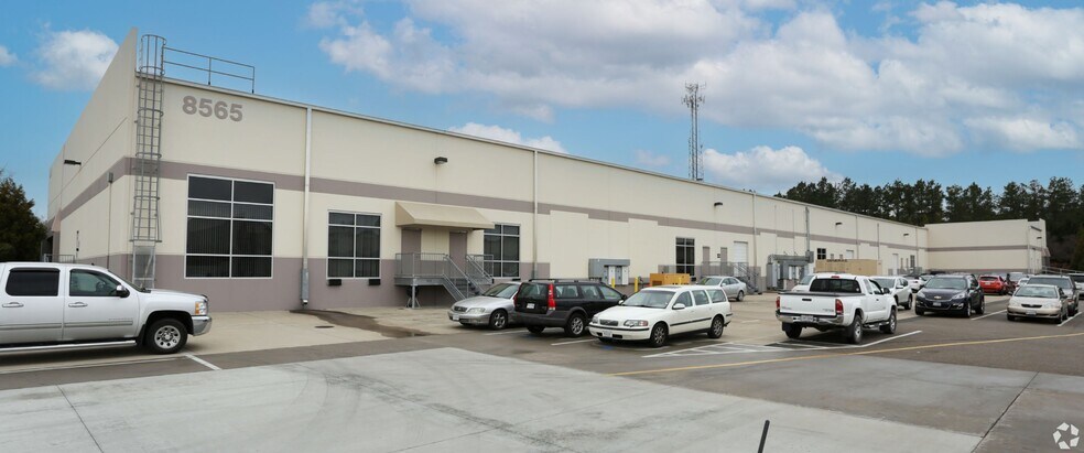 8565 Magellan Pky, Richmond, VA for lease - Building Photo - Image 2 of 4