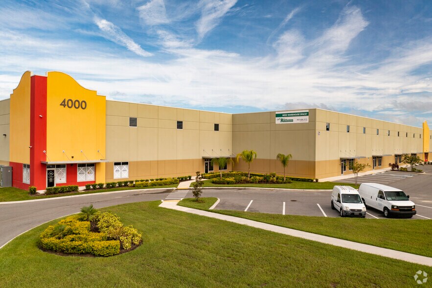 4000 & 4040 N Combee Rd, Lakeland, FL à louer - Photo du bâtiment - Image 2 de 13
