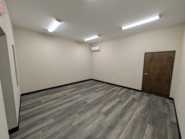 More details for 300 Maltbie Industrial Dr, Lawrenceville, GA - Flex for Lease