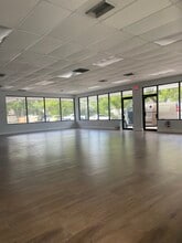 8455-8471 W Oakland Park Blvd, Sunrise, FL à louer Photo intérieure- Image 1 de 6