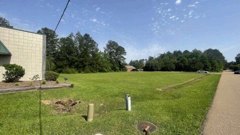 626 Lakeland East Dr, Flowood, MS for sale - Building Photo - Image 2 of 5