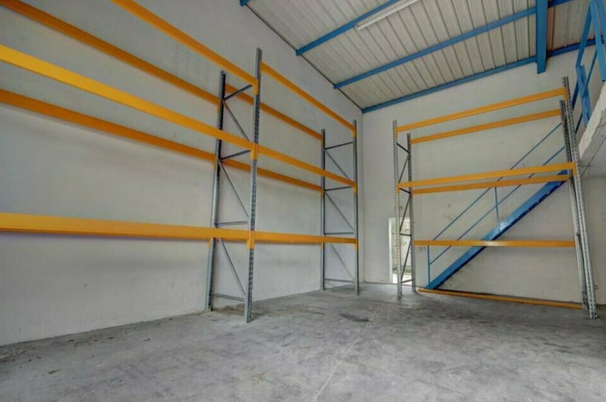 1045 Route Nationale 96, Aubagne for lease Interior Photo- Image 1 of 4