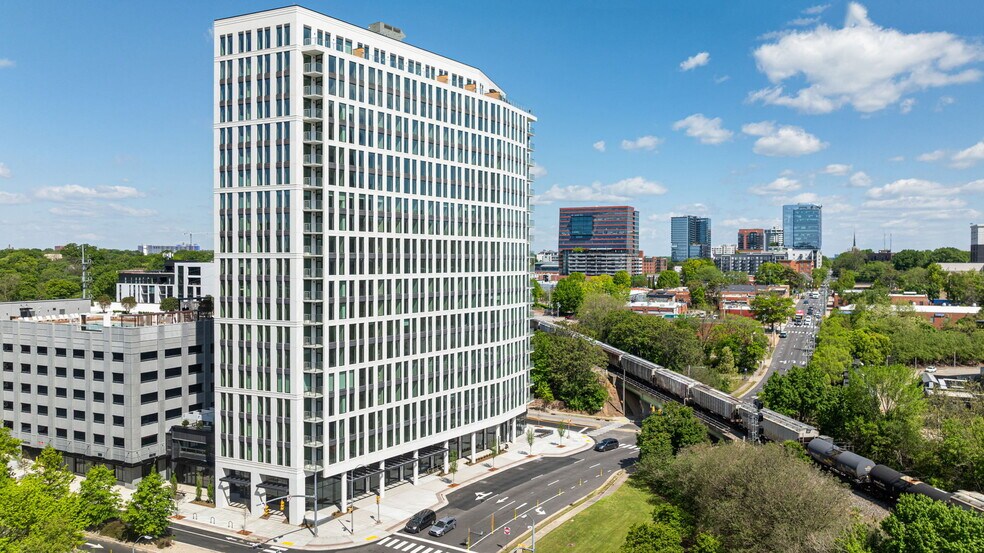 319 W Lenoir St, Raleigh, NC à louer - Photo du bâtiment - Image 1 de 12