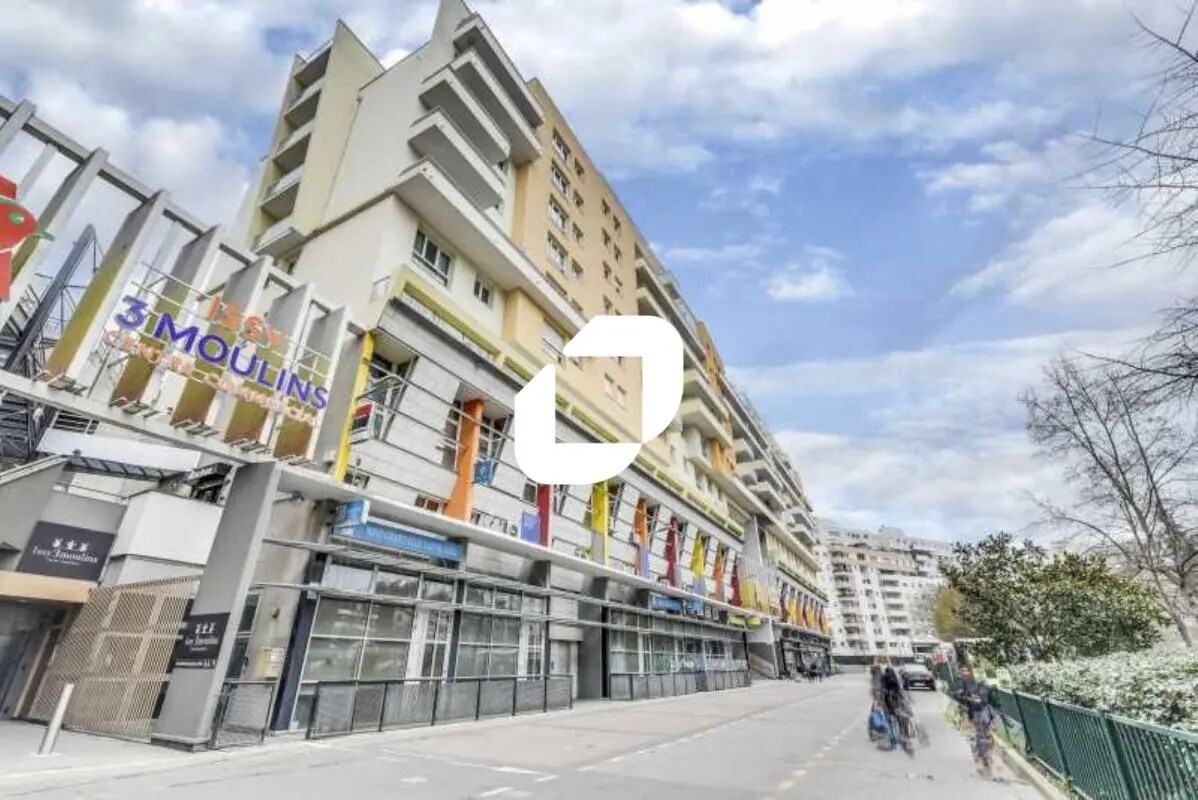 15 Allée Sainte-Lucie, Issy-les-Moulineaux for lease Building Photo- Image 1 of 8