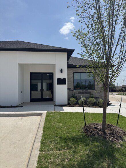3951 Alma Rd, McKinney, TX à vendre - Photo du bâtiment - Image 3 de 36