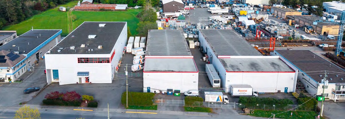 Keating Industrial Park portefeuille de 2 propriétés à vendre sur LoopNet.ca Photo du bâtiment- Image 1 de 7