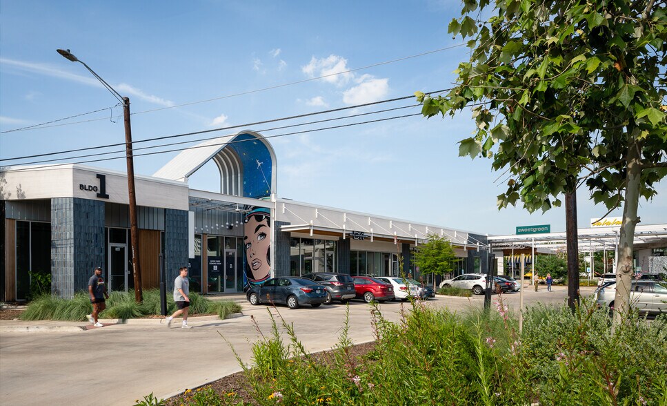 600 N Shepherd Dr, Houston, TX à louer - Photo du bâtiment - Image 2 de 33