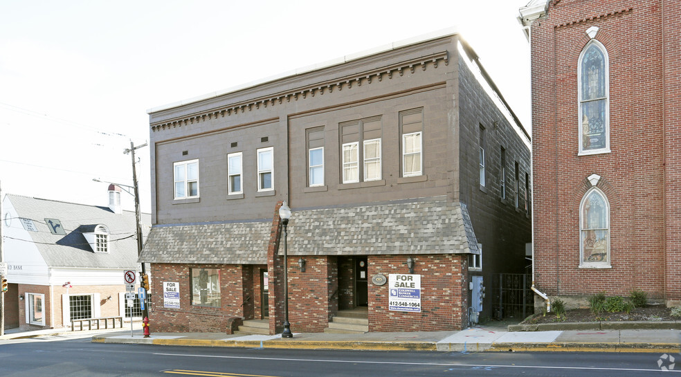 701-705 W Main St, Mount Pleasant, PA à vendre - Photo principale - Image 1 de 1