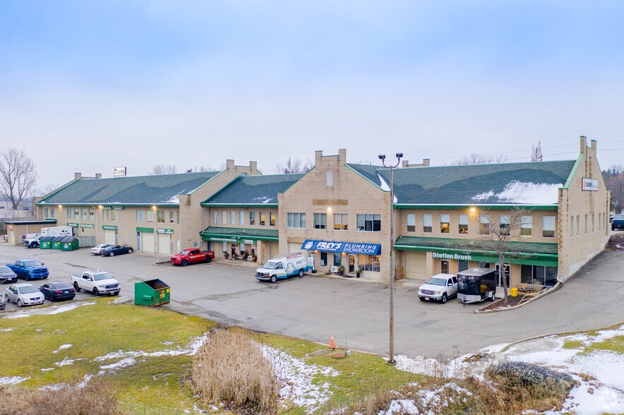 1600 King St, St Jacobs, ON à vendre - Photo du bâtiment - Image 1 de 10