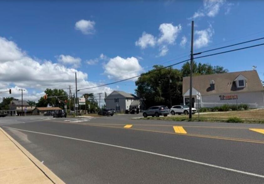 2 Bethel Rd, Somers Point, NJ for sale - Building Photo - Image 2 of 6