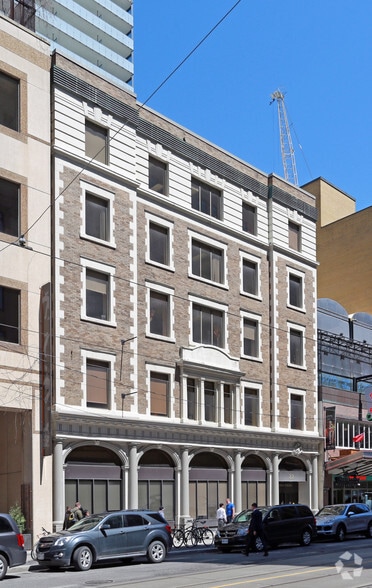 22 College St, Toronto, ON for lease - Building Photo - Image 2 of 2