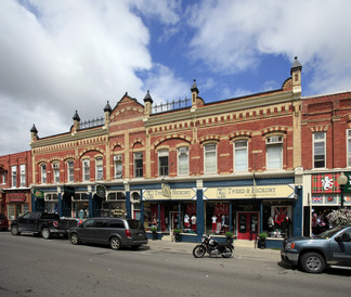 Plus de détails pour 179-191 Queen St, Scugog, ON - Vente au détail à louer