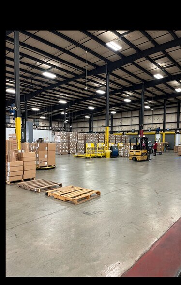 719 Dunn Rd, Fayetteville, NC à vendre - Photo intérieure - Image 2 de 16