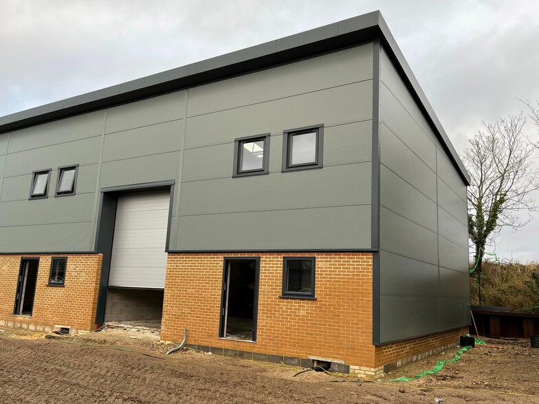 Embankment Way, Ringwood à vendre - Photo du bâtiment - Image 3 de 20