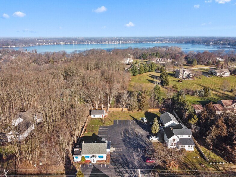 39918 93rd St, Genoa City, WI à vendre - Photo du bâtiment - Image 2 de 23