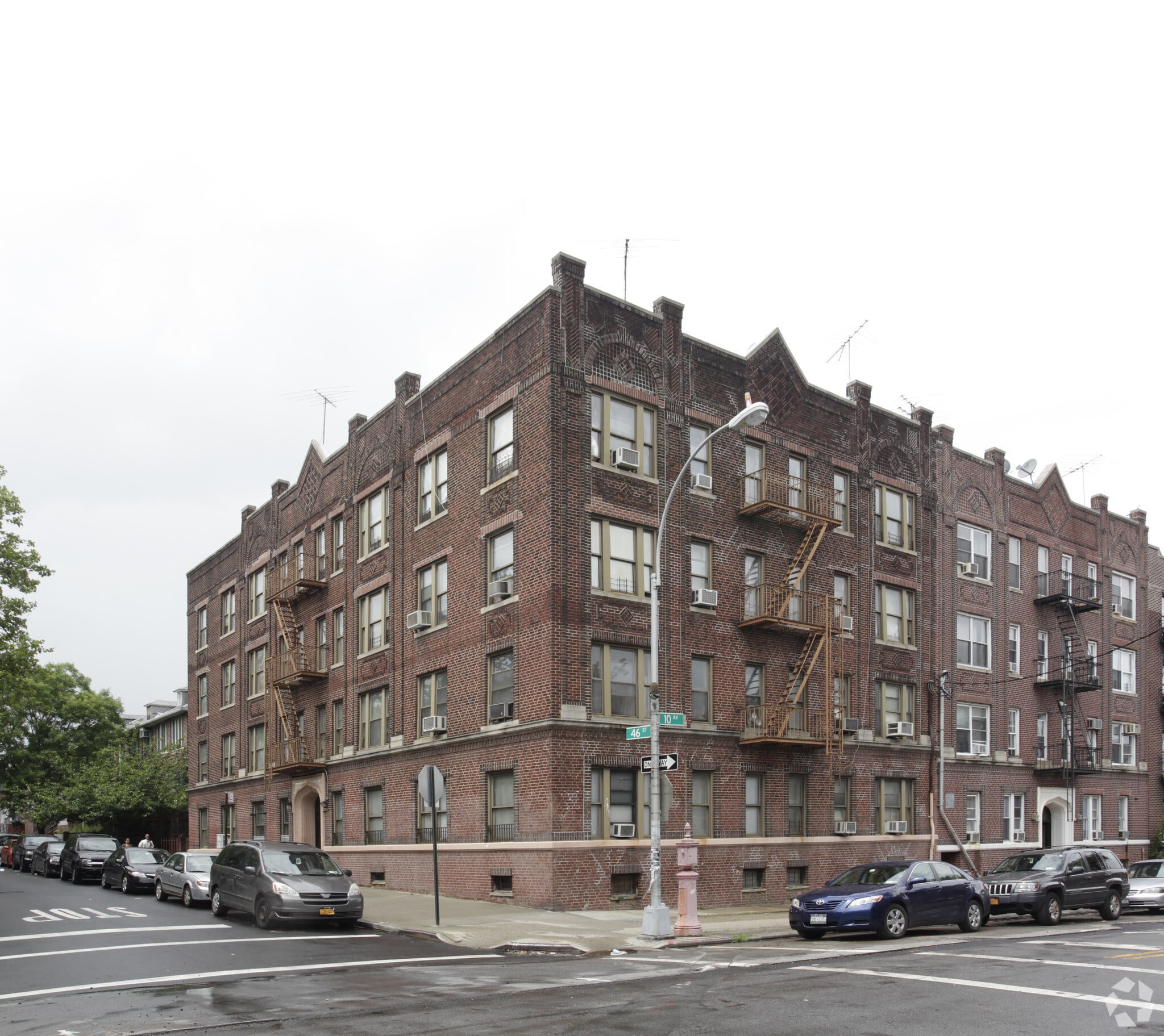 983 46th St, Brooklyn, NY à vendre Photo du bâtiment- Image 1 de 5