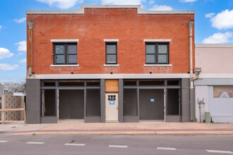 1714 S Saint Marys St, San Antonio, TX for lease Building Photo- Image 1 of 9