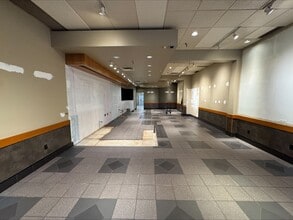 10151 No. 3 Rd, Richmond, BC for lease Interior Photo- Image 2 of 8