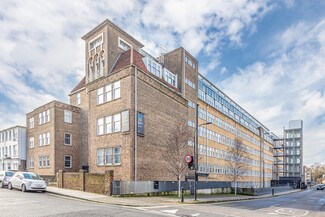 Plus de détails pour Rockley Rd, London - Cotravail à louer