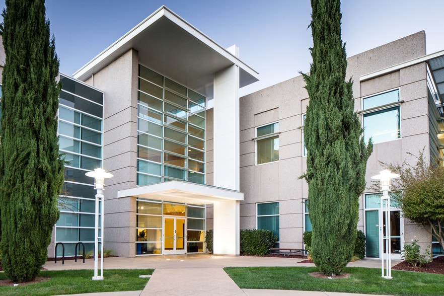 3301 Hillview Ave, Palo Alto, CA for lease - Building Photo - Image 2 of 14