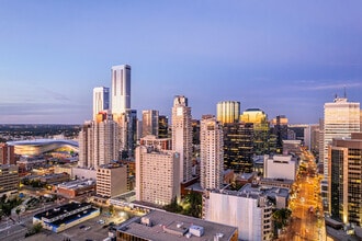 10410 102 Av NW, Edmonton, AB - AERIAL  map view