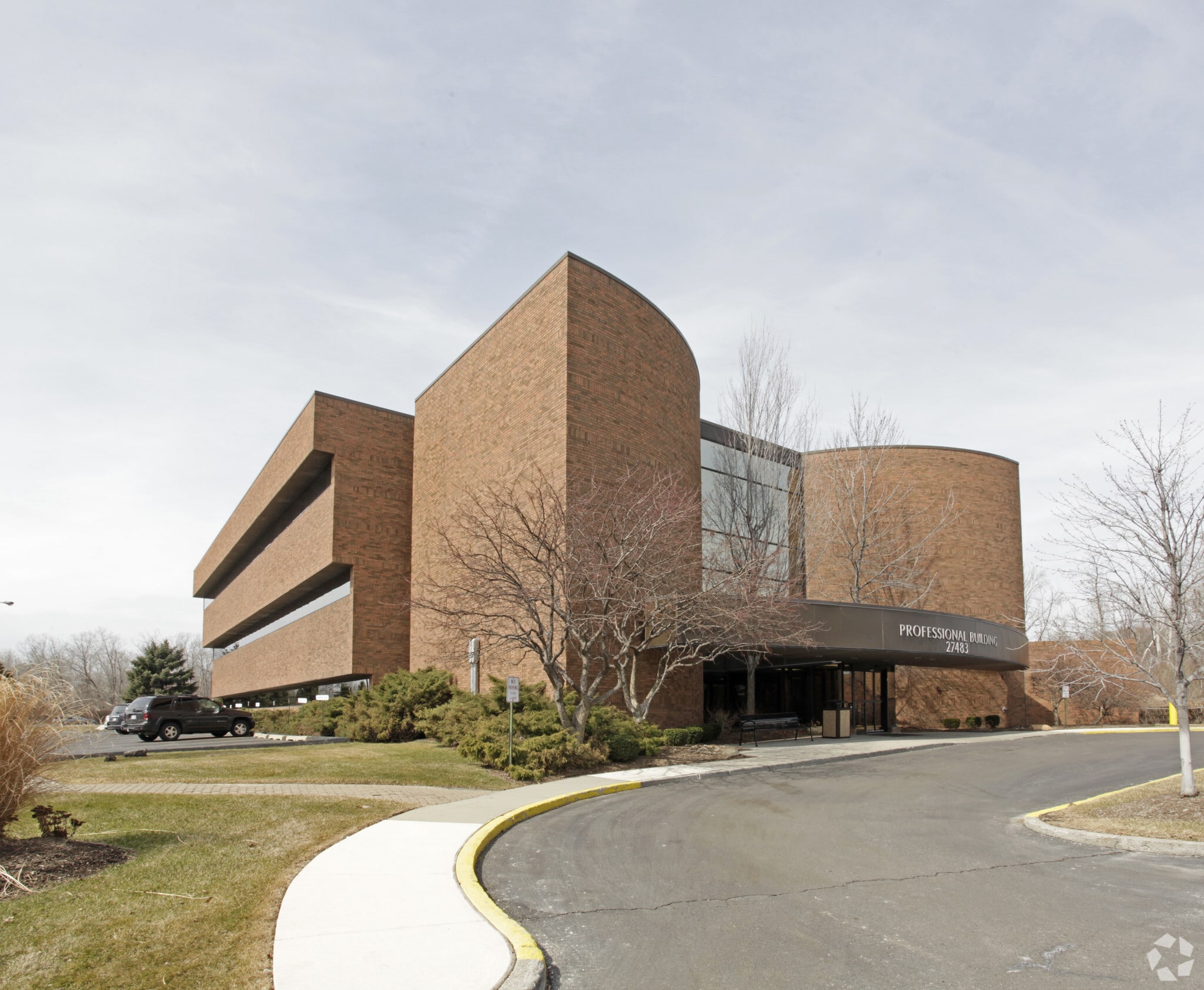 27483 Dequindre Rd, Madison Heights, MI for lease Primary Photo- Image 1 of 6