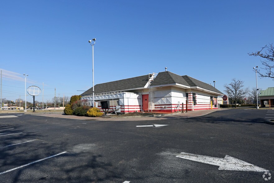 4 S Route 73, Berlin, NJ à vendre - Photo du bâtiment - Image 2 de 2