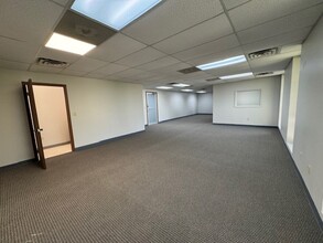 1446 Reynolds Rd, Maumee, OH for lease Interior Photo- Image 1 of 9