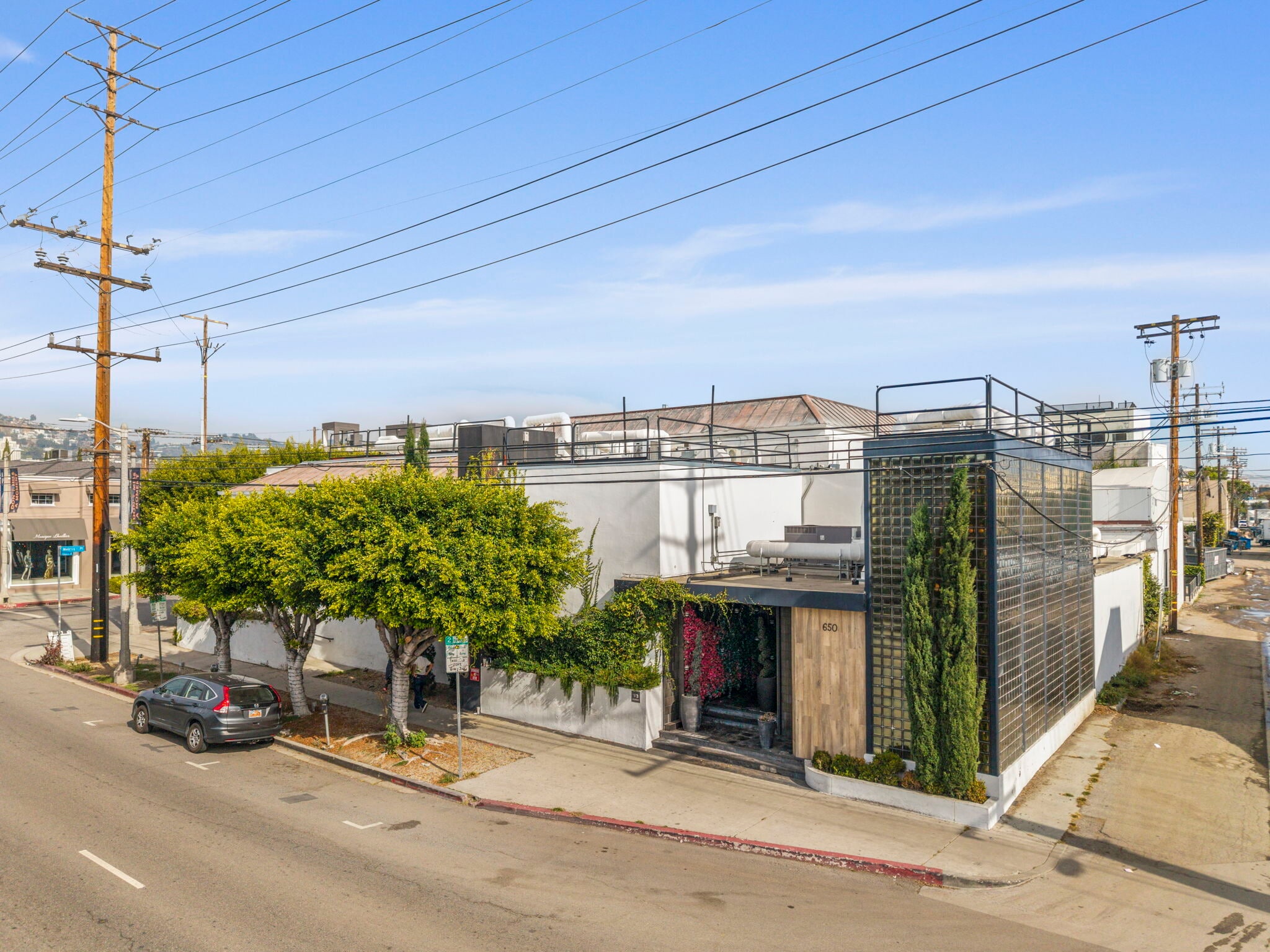 650 N La Cienega Blvd, West Hollywood, CA for lease Building Photo- Image 1 of 28