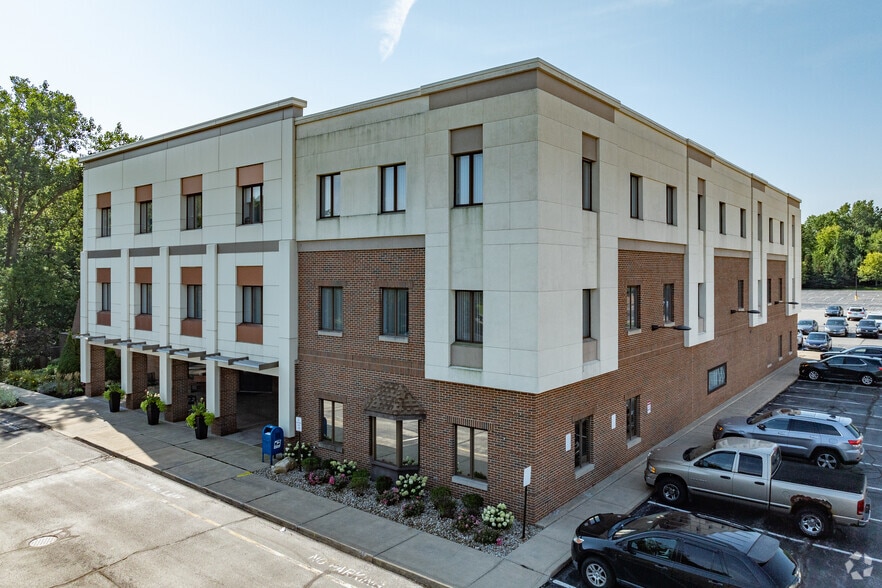 25651 Detroit Rd, Westlake, OH for lease - Building Photo - Image 3 of 7