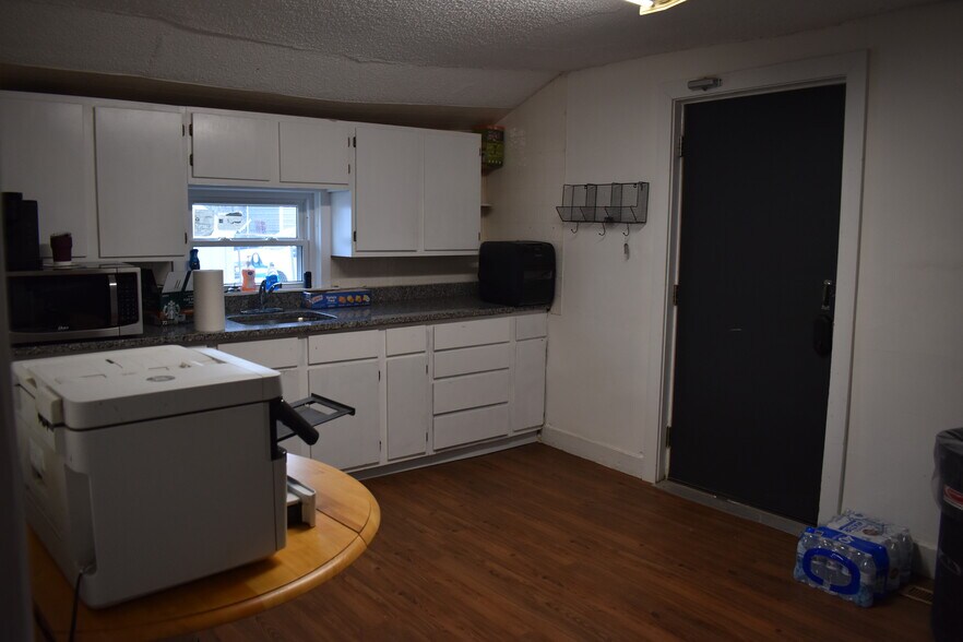 2842 Logan St, Nashville, TN à louer - Photo du bâtiment - Image 3 de 8