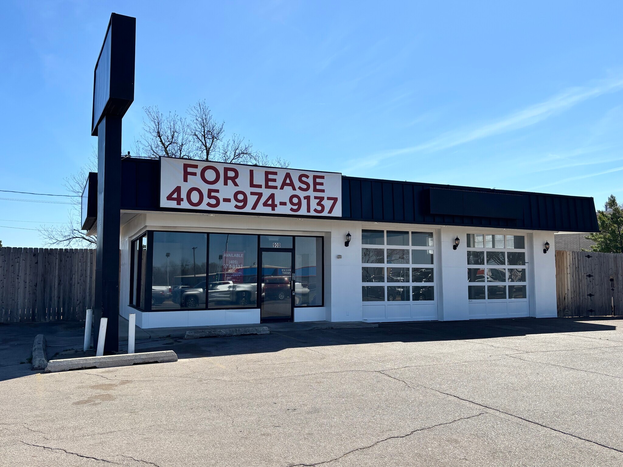 900 S Broadway, Edmond, OK à louer Photo principale- Image 1 de 15