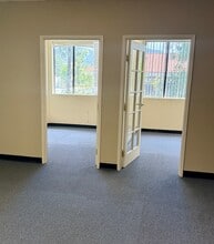 516 Pennsfield Pl, Thousand Oaks, CA à louer Photo du bâtiment- Image 2 de 4