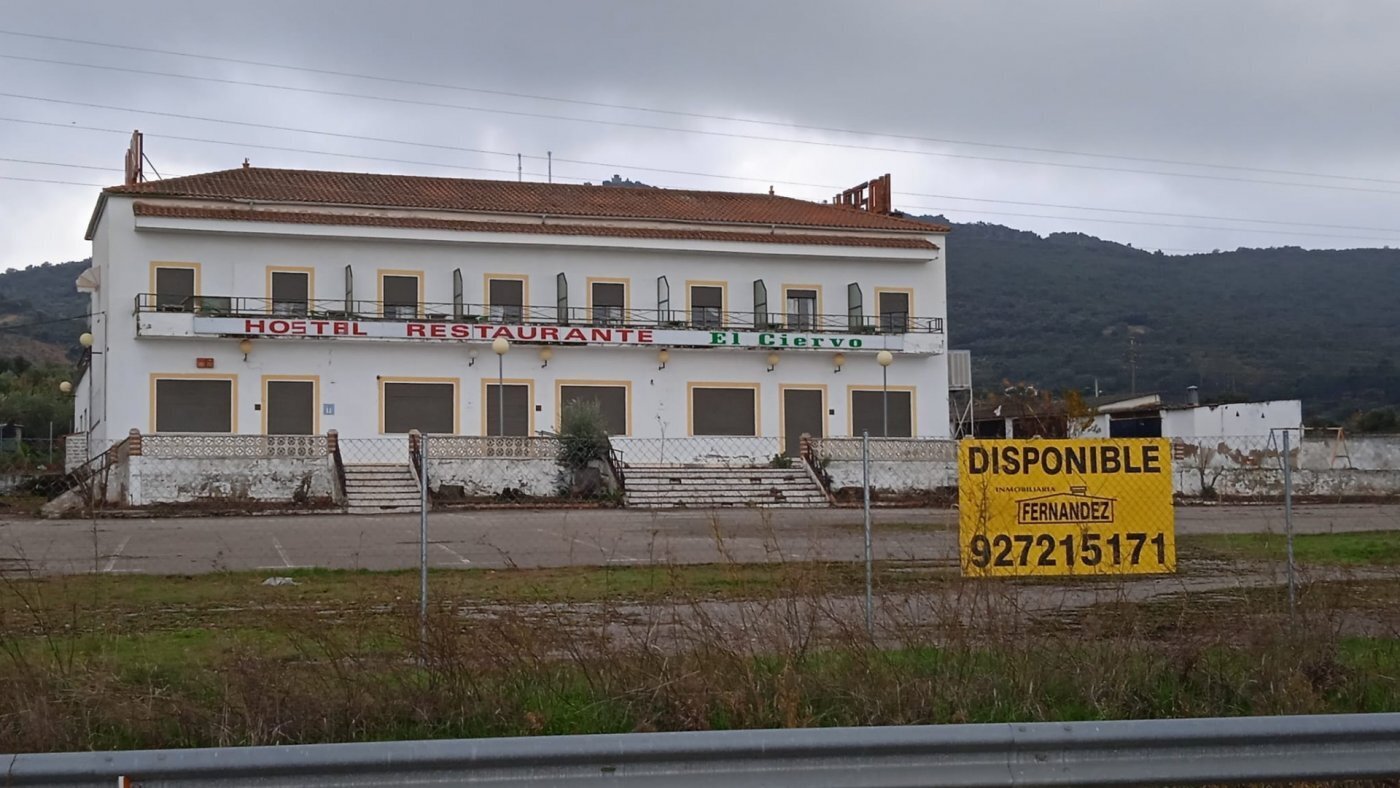 Services hôteliers dans Aliseda, Cáceres à vendre Photo du bâtiment- Image 1 de 2