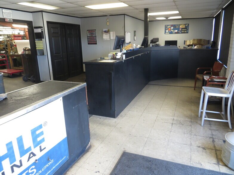 1489 Cedar Lane Rd, Greenville, SC à vendre - Photo du bâtiment - Image 3 de 61