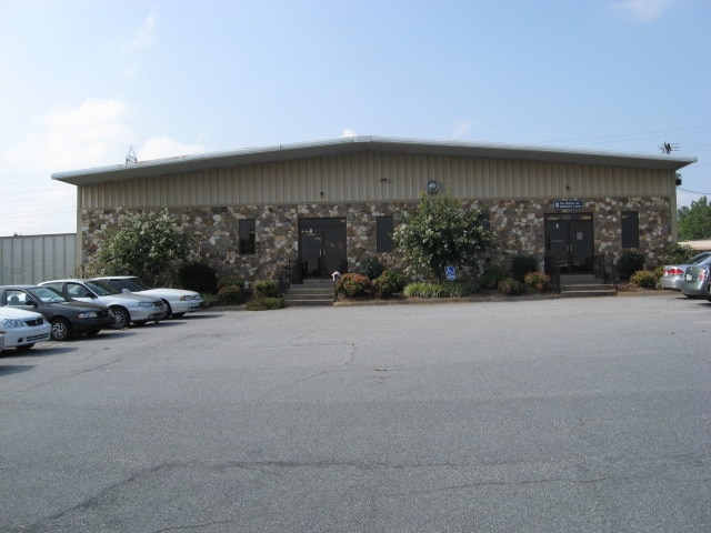 108 Northeast Dr, Spartanburg, SC for lease Primary Photo- Image 1 of 7