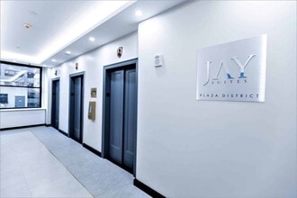 515 Madison Ave, New York, NY for lease Interior Photo- Image 2 of 23