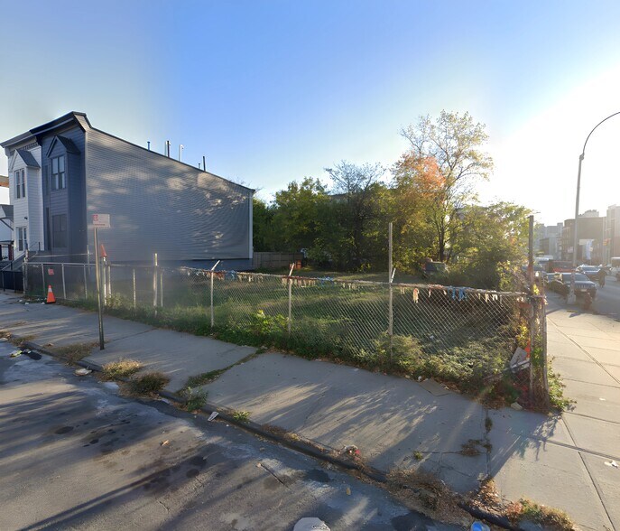 2081 Atlantic Ave, Brooklyn, NY à vendre - Photo du bâtiment - Image 2 de 6