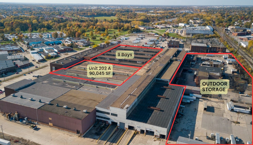8500 Clinton Rd, Brooklyn, OH for lease - Building Photo - Image 1 of 7