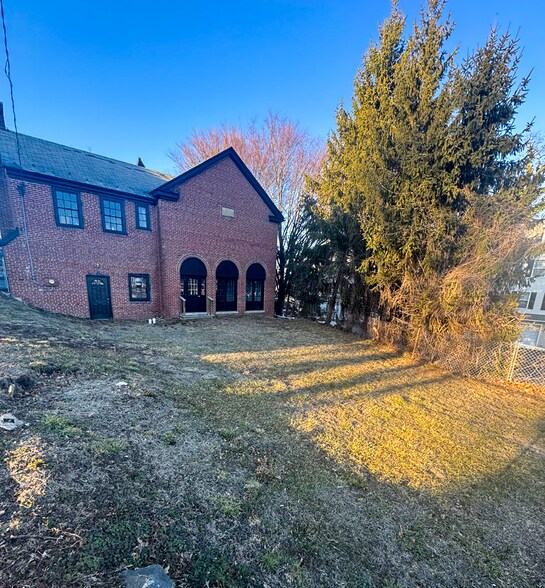 236 E Gay St, West Chester, PA à vendre - Photo du bâtiment - Image 2 de 6