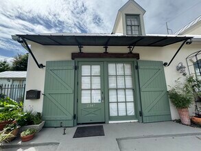 2347 Christian St, Baton Rouge, LA à louer Photo du bâtiment- Image 2 de 13